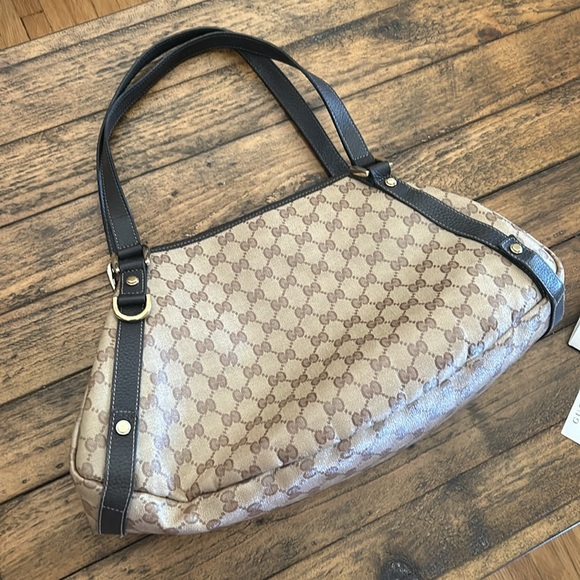 Authentic Gucci medium, Abbey coated canvas, shoulder bag, beige - Picture 2 of 12